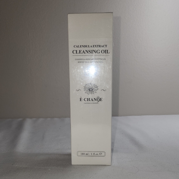 Calendula Extract Cleansing Oil - Picture 1 of 2